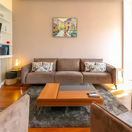 Modern With 3 Bedrooms Balcony Communal Garden And Ac- Benakey Apartment Cannes