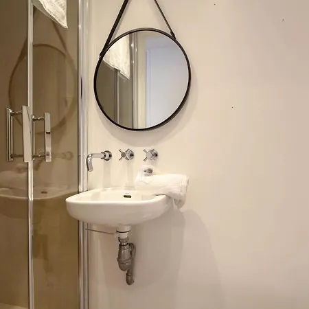 3 Moderne Avec Balcon Jardin Commun Et Clim - Benakey Cannes