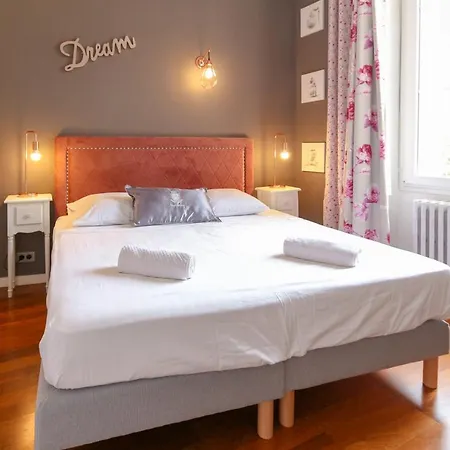Modern With 3 Bedrooms Balcony Communal Garden And Ac- Benakey Apartment Cannes