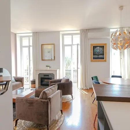 Appartement 3 Moderne Avec Balcon Jardin Commun Et Clim - Benakey *