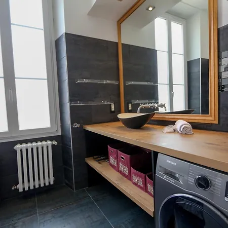 3 Moderne Avec Balcon Jardin Commun Et Clim - Benakey