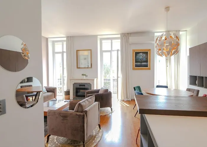 شقة Modern With 3 Bedrooms Balcony Communal Garden And Ac- Benakey *