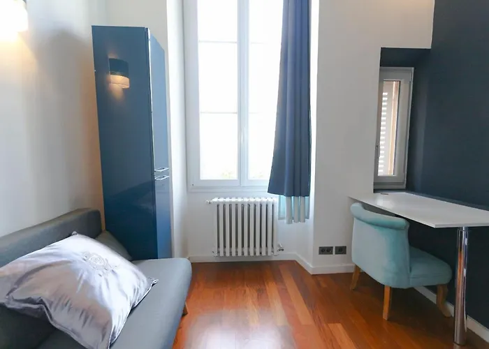 Modern With 3 Bedrooms Balcony Communal Garden And Ac- Benakey شقة كان